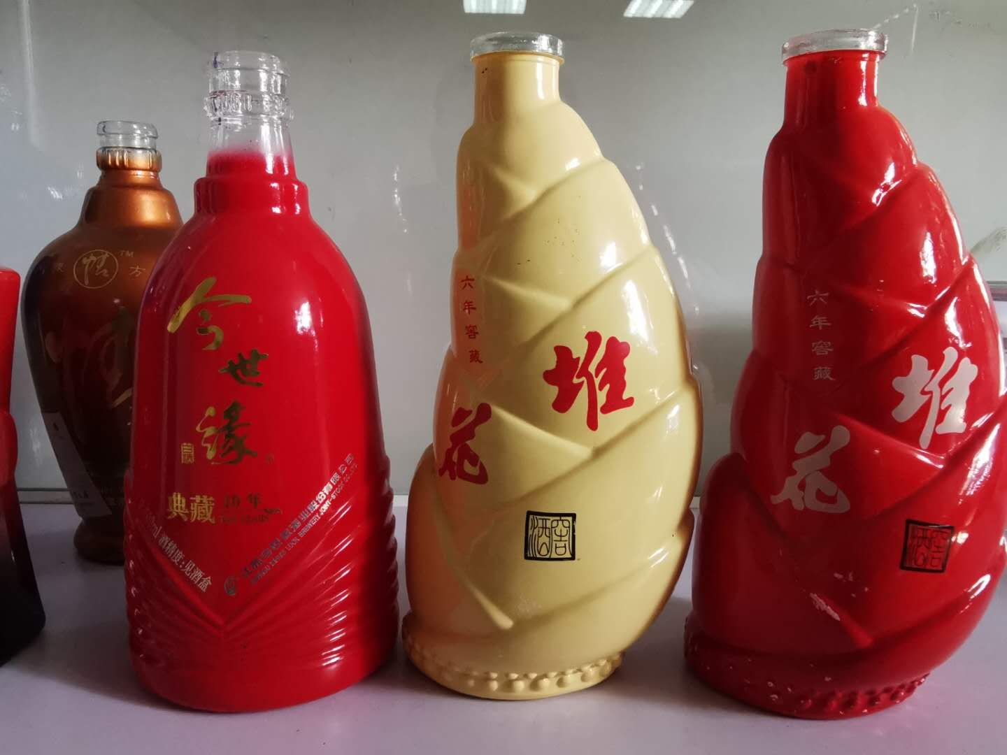 水性玻璃漆與油性玻璃漆相比，優(yōu)勢在哪兒？